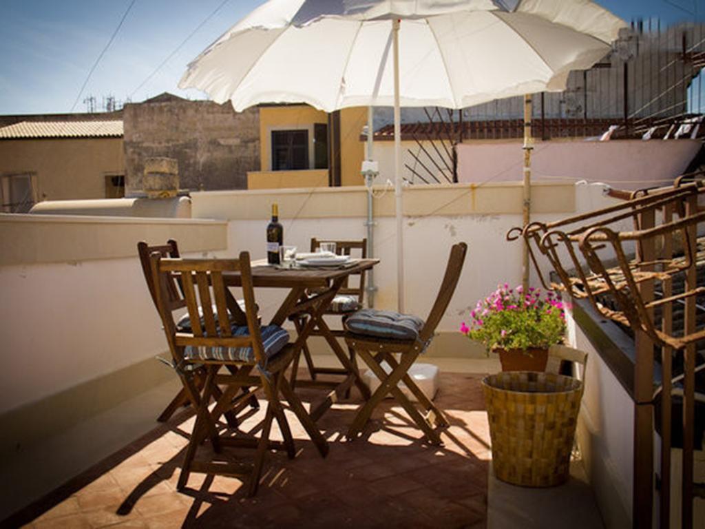 Ortigia Guest House Casa Flora Syracuse Exterior foto